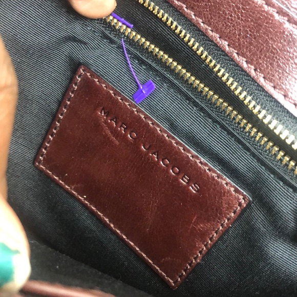 ✨MARC JACOBS 100% GOAT LEATHER CROSS BODY PURSE✨ - Picture 2 of 8